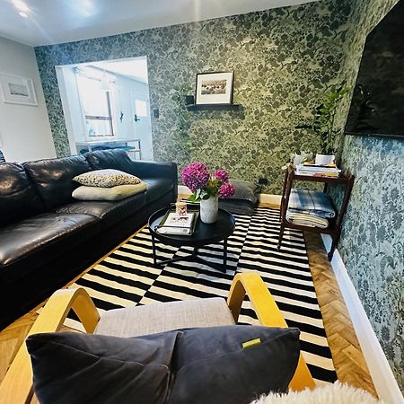 2 Bed Beckenham Beauty - Pet Friendly Villa Christchurch Eksteriør billede
