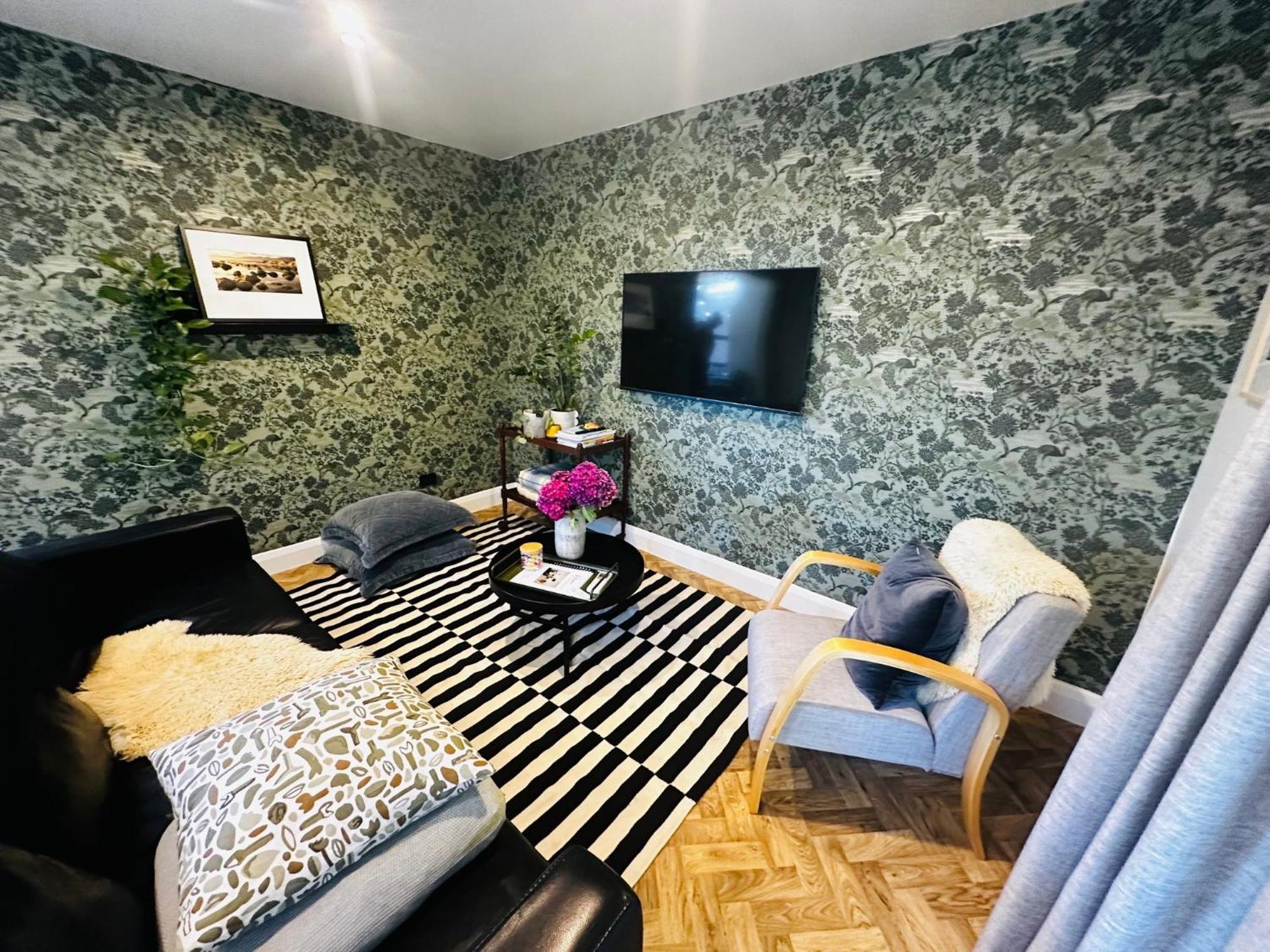 2 Bed Beckenham Beauty - Pet Friendly Villa Christchurch Eksteriør billede